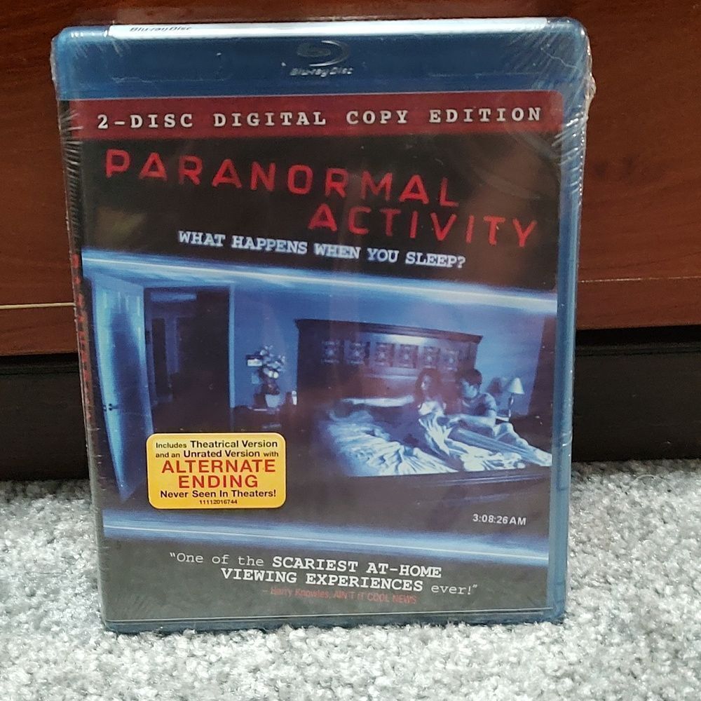Paranormal Activity What happens when you sleep 2 disc set  Blu Ray NEW Sealed